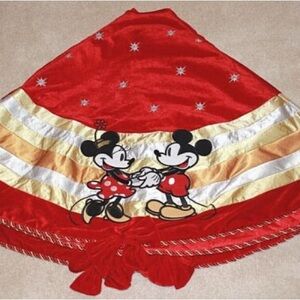 Used Disney CHRISTMAS TREE SKIRT MICKEY MOUSE & MINNIE Red Exclusive